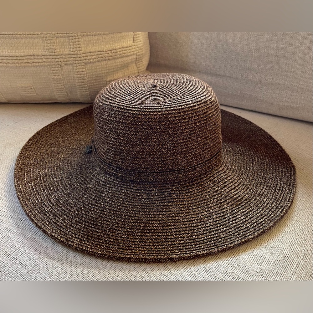 BROWN NINE WEST WIDE BRIM HAT